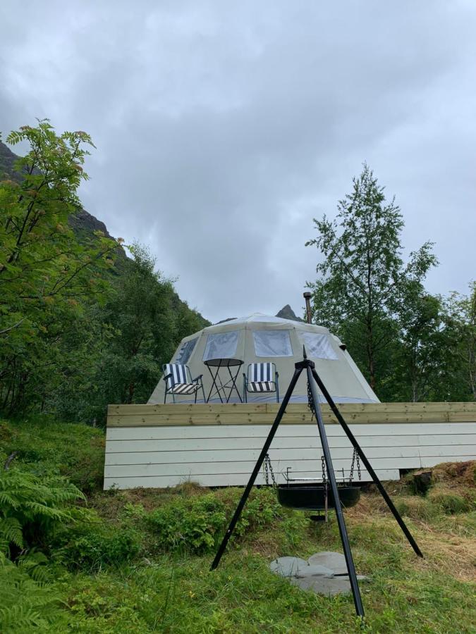 Glamping Lofoten Hotel Kongsjorda Buitenkant foto